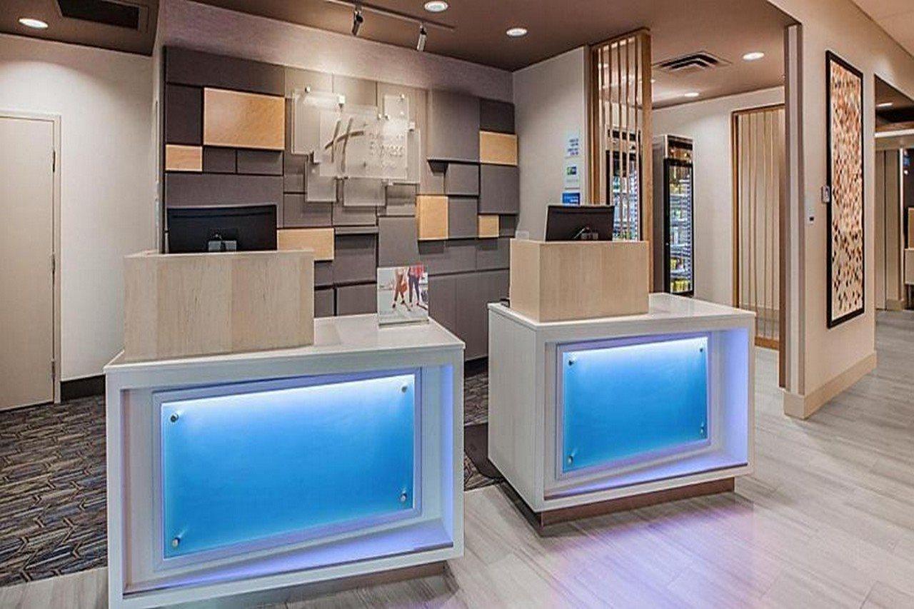 Holiday Inn Express & Suites Palm Desert - Millennium By Ihg Bagian luar foto